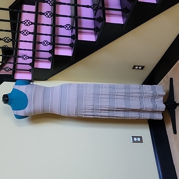 Chelsea & Violet Fitted Dress - SZ XS - Picture 1 of 6